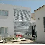 לינה וארוחת בוקר Resart Traditional ניקוסיה